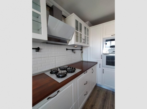 İZMİR YEŞİLYURT ULUÖNDER CADDESİNDE 3+1 110 M2 ASANSÖRLÜ DOĞALGAZLI SATILIK LÜX DAİRE